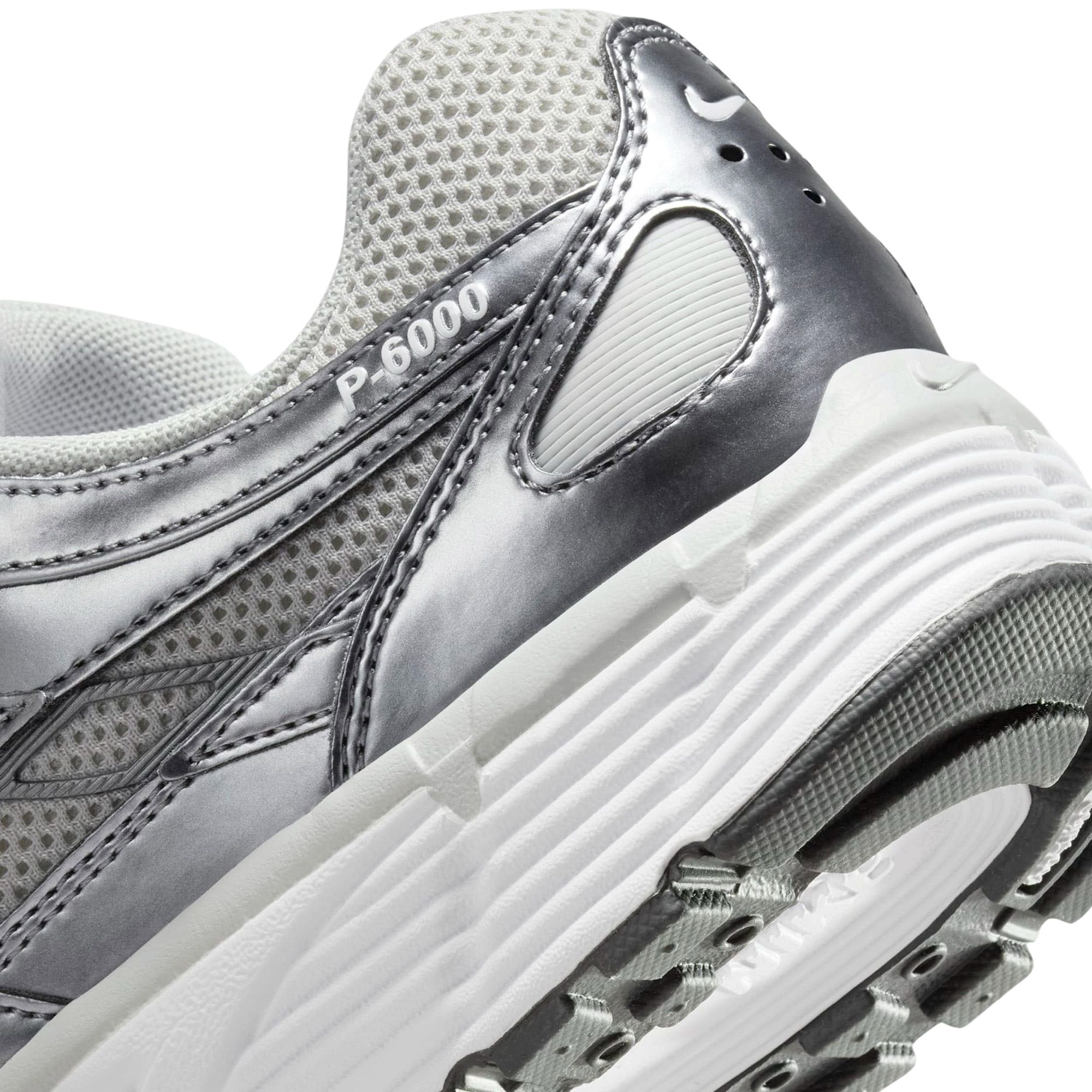 Nike P-6000 Sneakers Dames