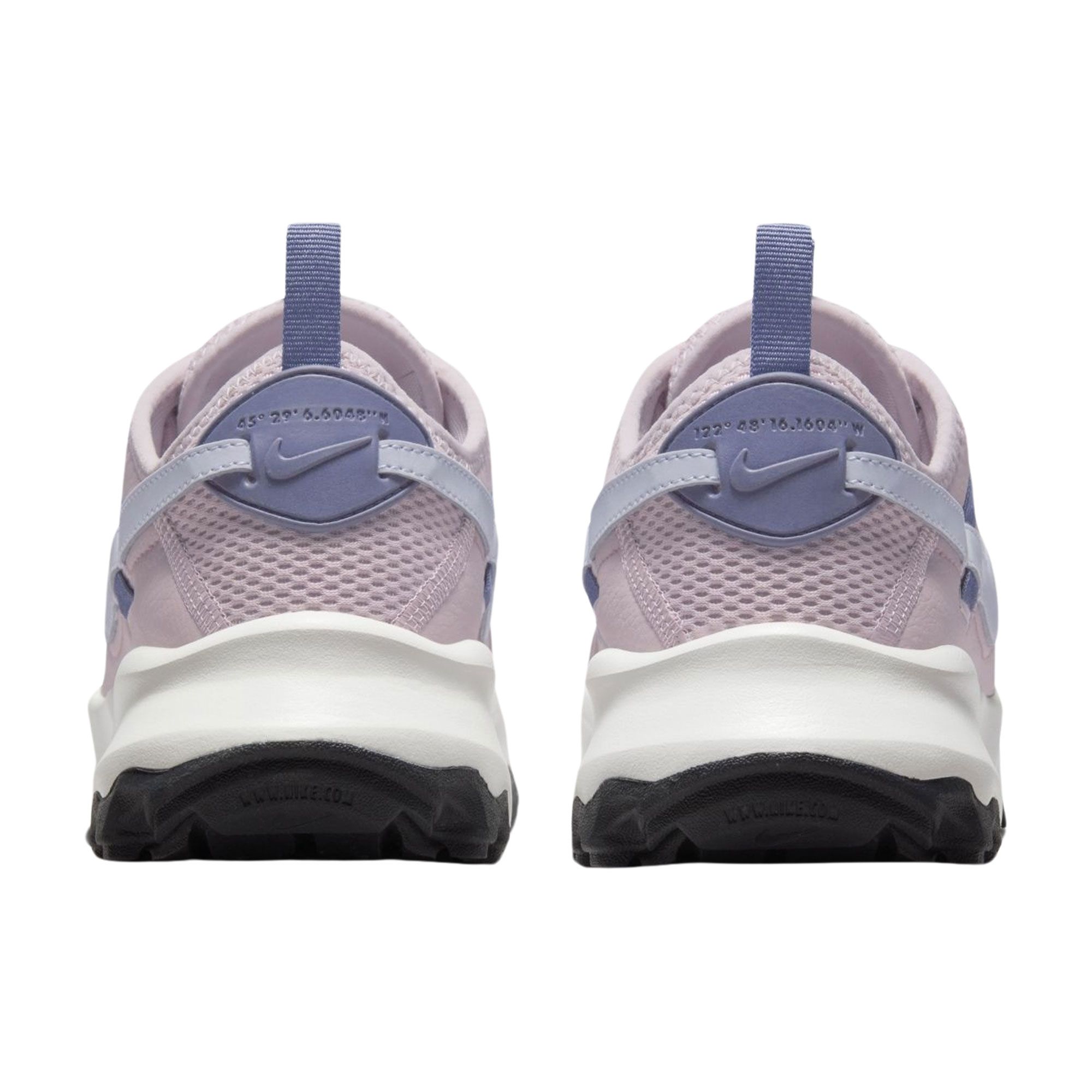 Baskets Nike TC 7900