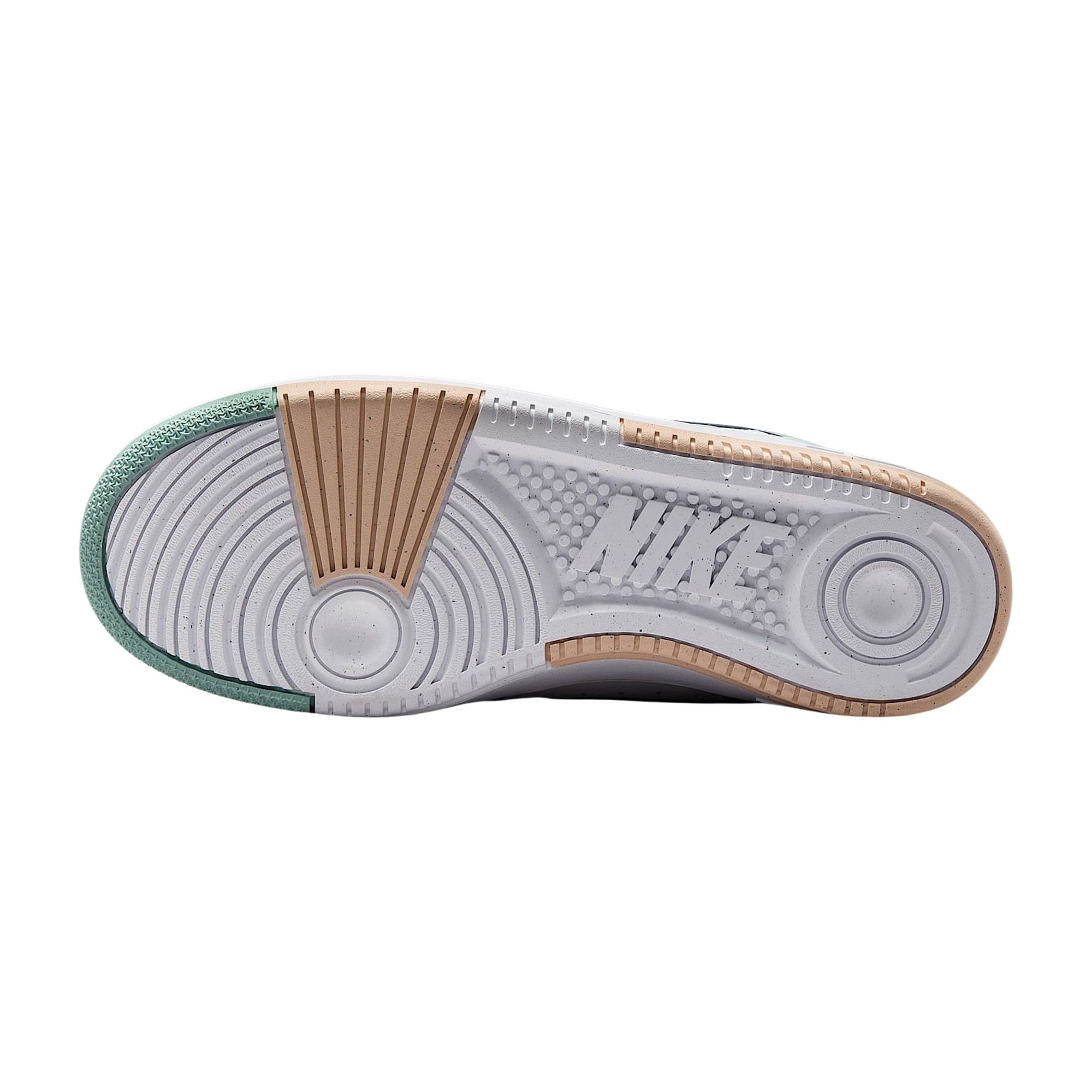 Baskets Nike Gamma Force