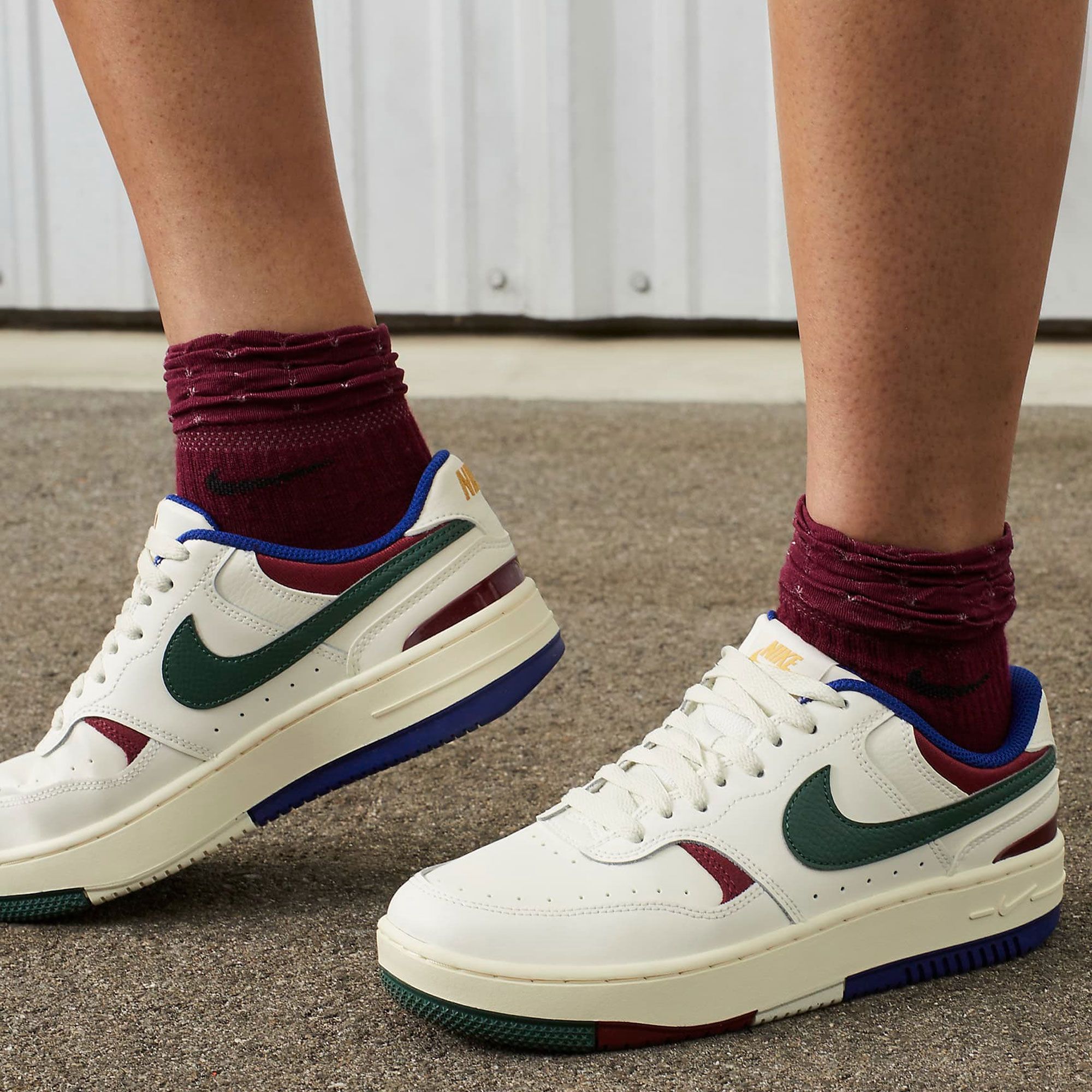 Nike Gamma Force Sneakers Dames