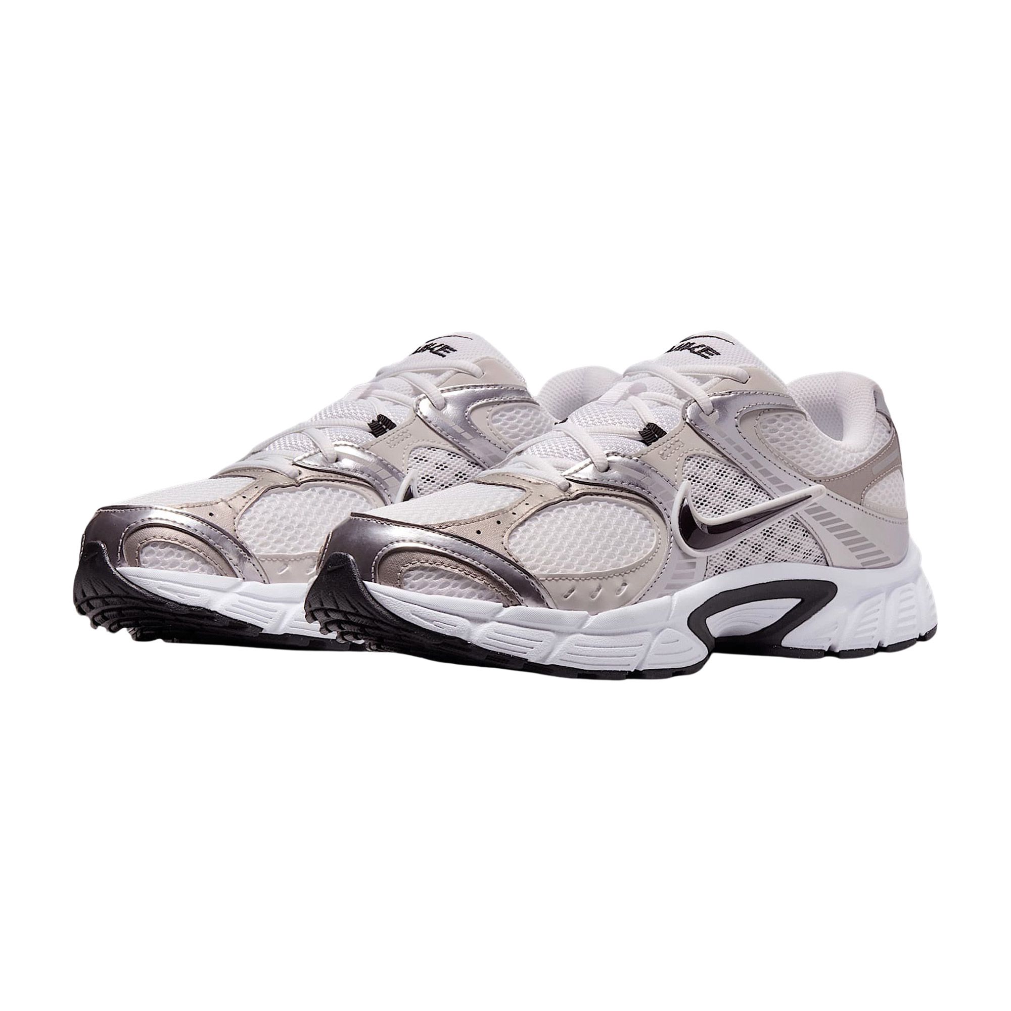 Baskets Nike V5 RNR Hommes