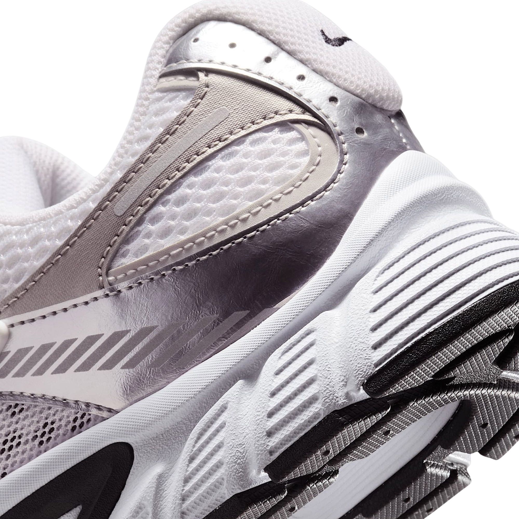 Baskets Nike V5 RNR Hommes