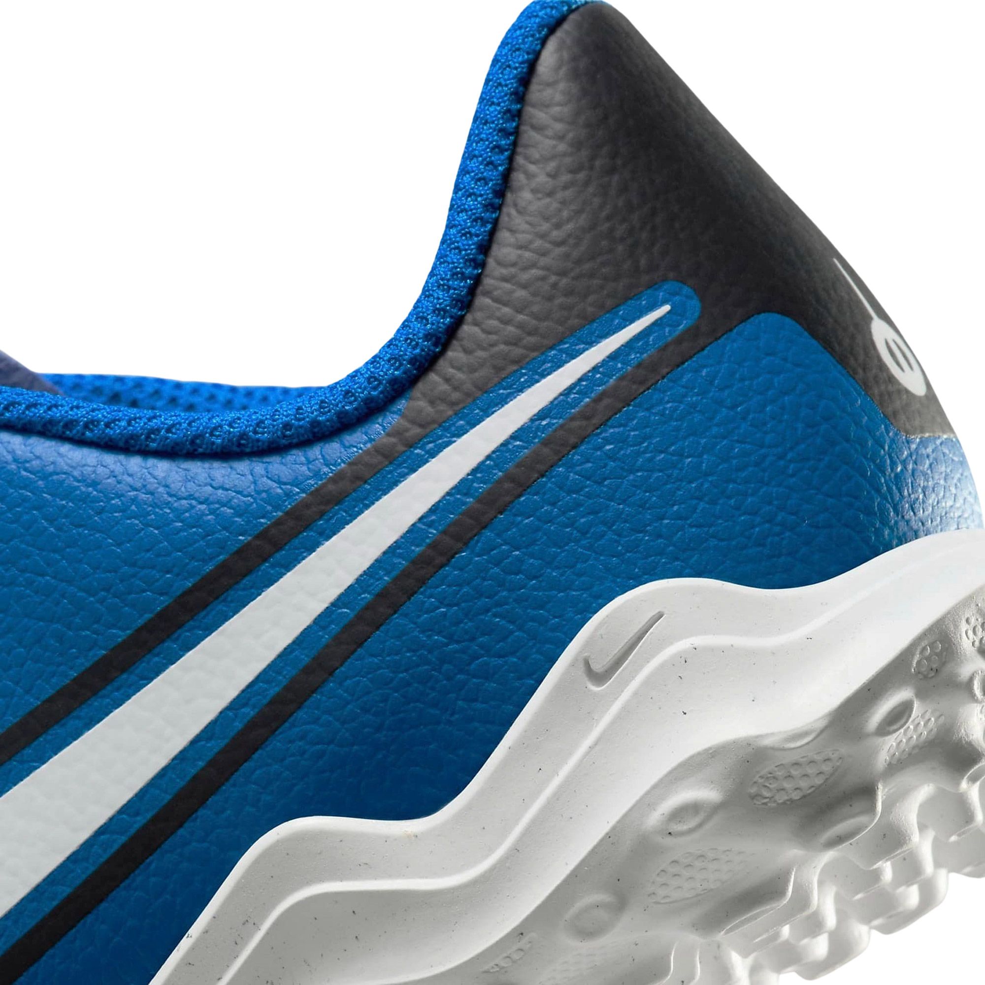 Chaussures de football à crampons Nike Legend 10 Club TF