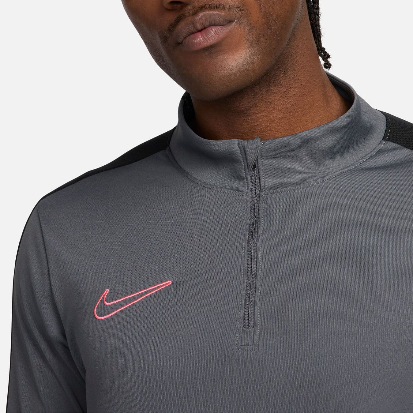 nike dry sweater