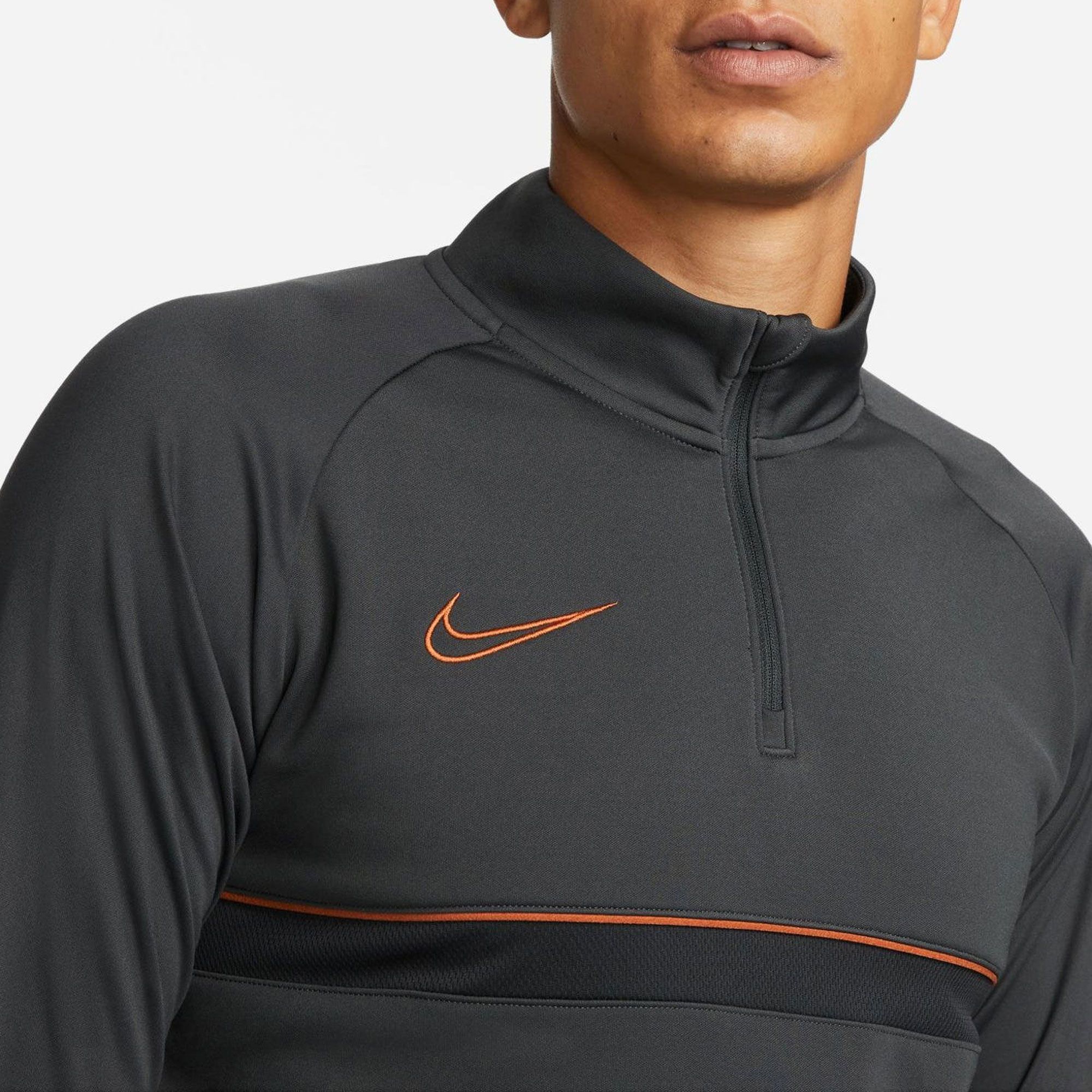 nike football academy 21