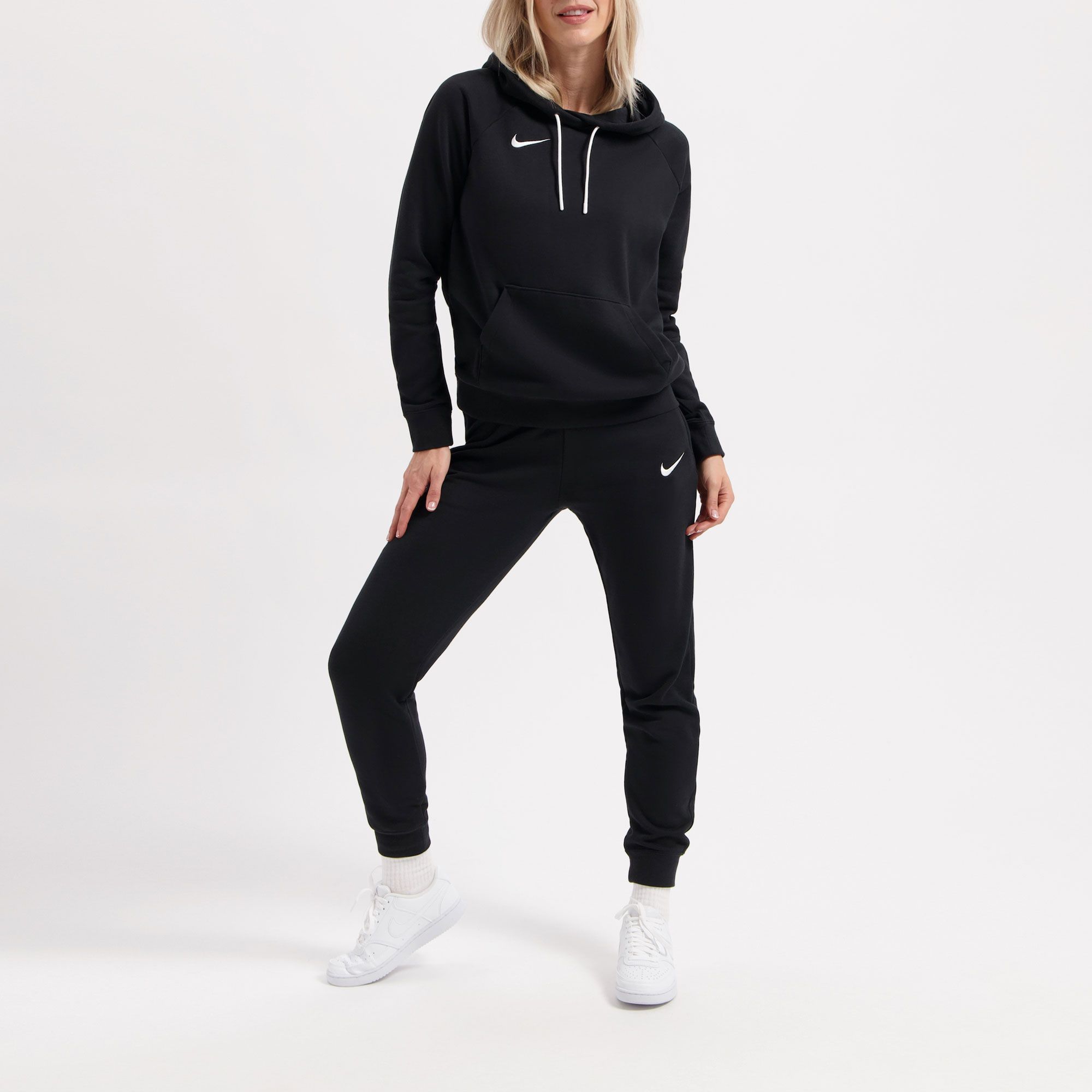 women's nike hoodie and sweatpants