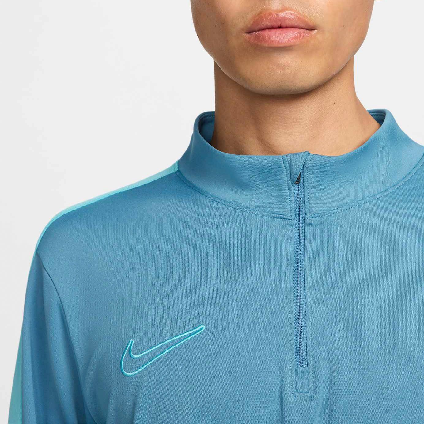 nike work out sweater