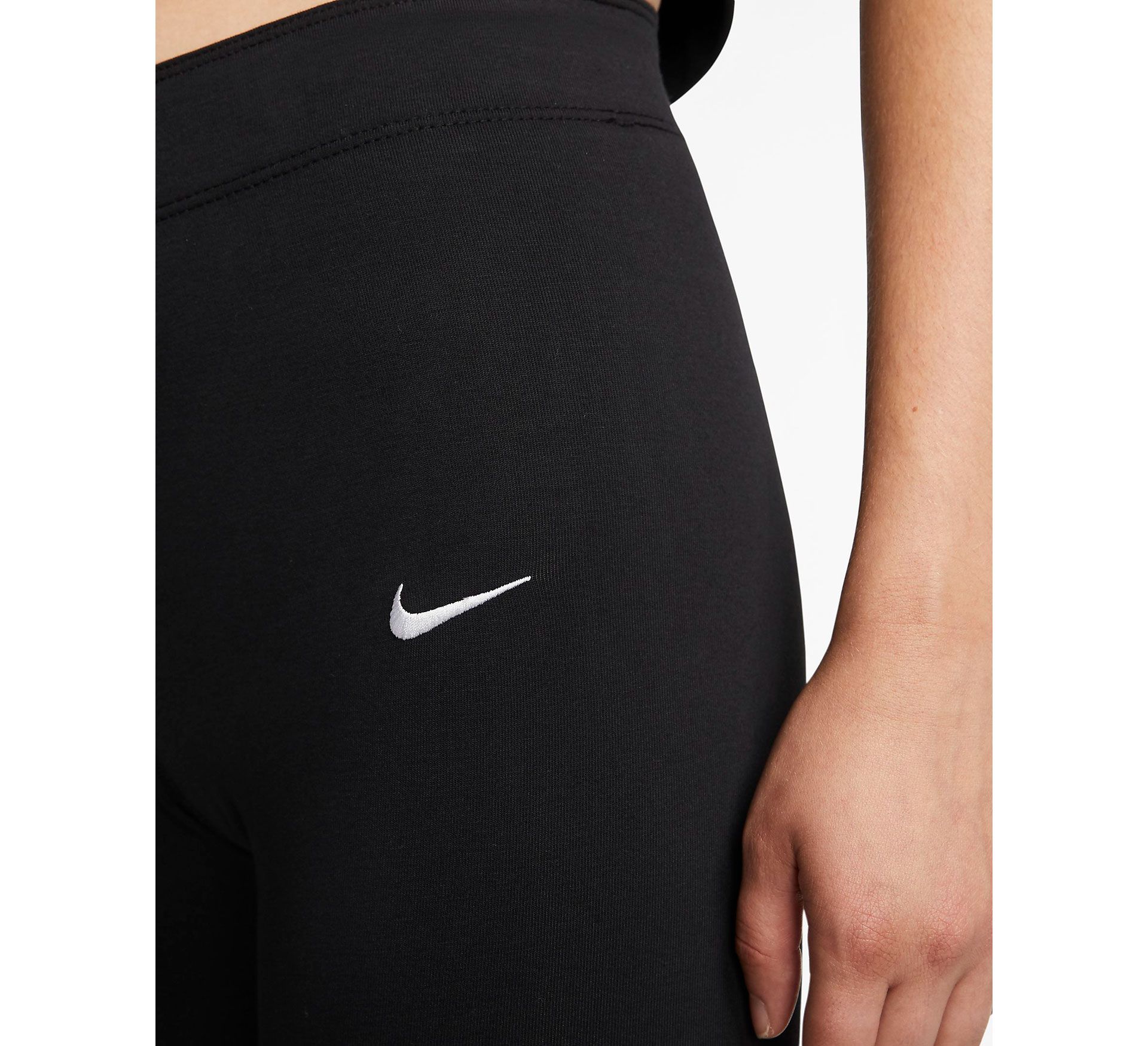 Nike Sportswear Leg-A-See Capri Tight Women