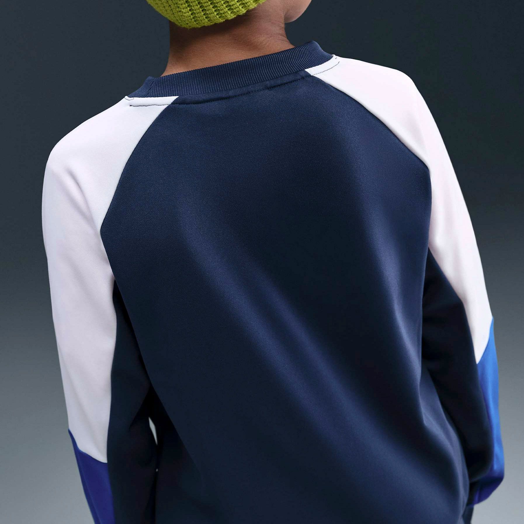 nike repeat poly knit crew