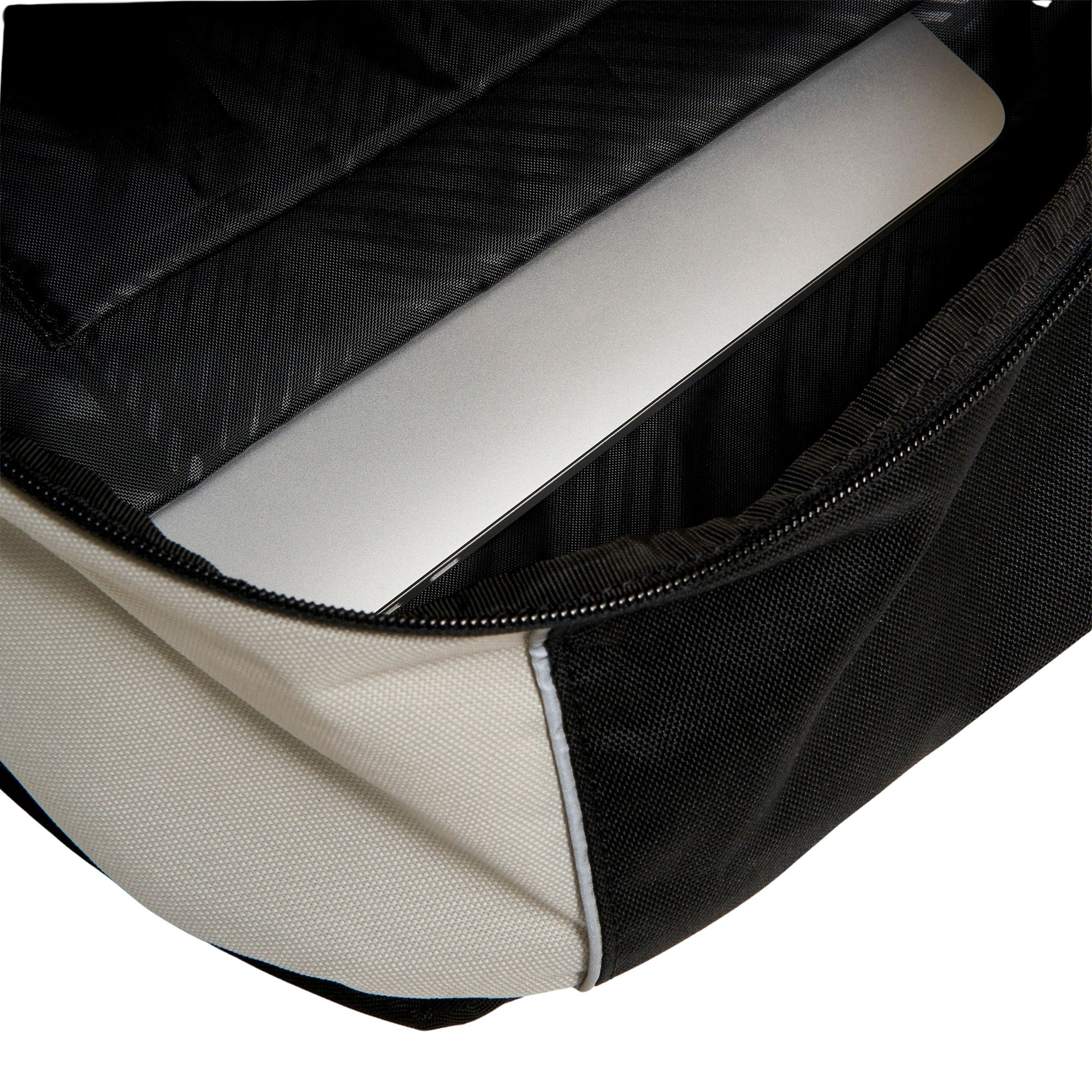 Oakley Enduro 3.0 Rugtas (20L)