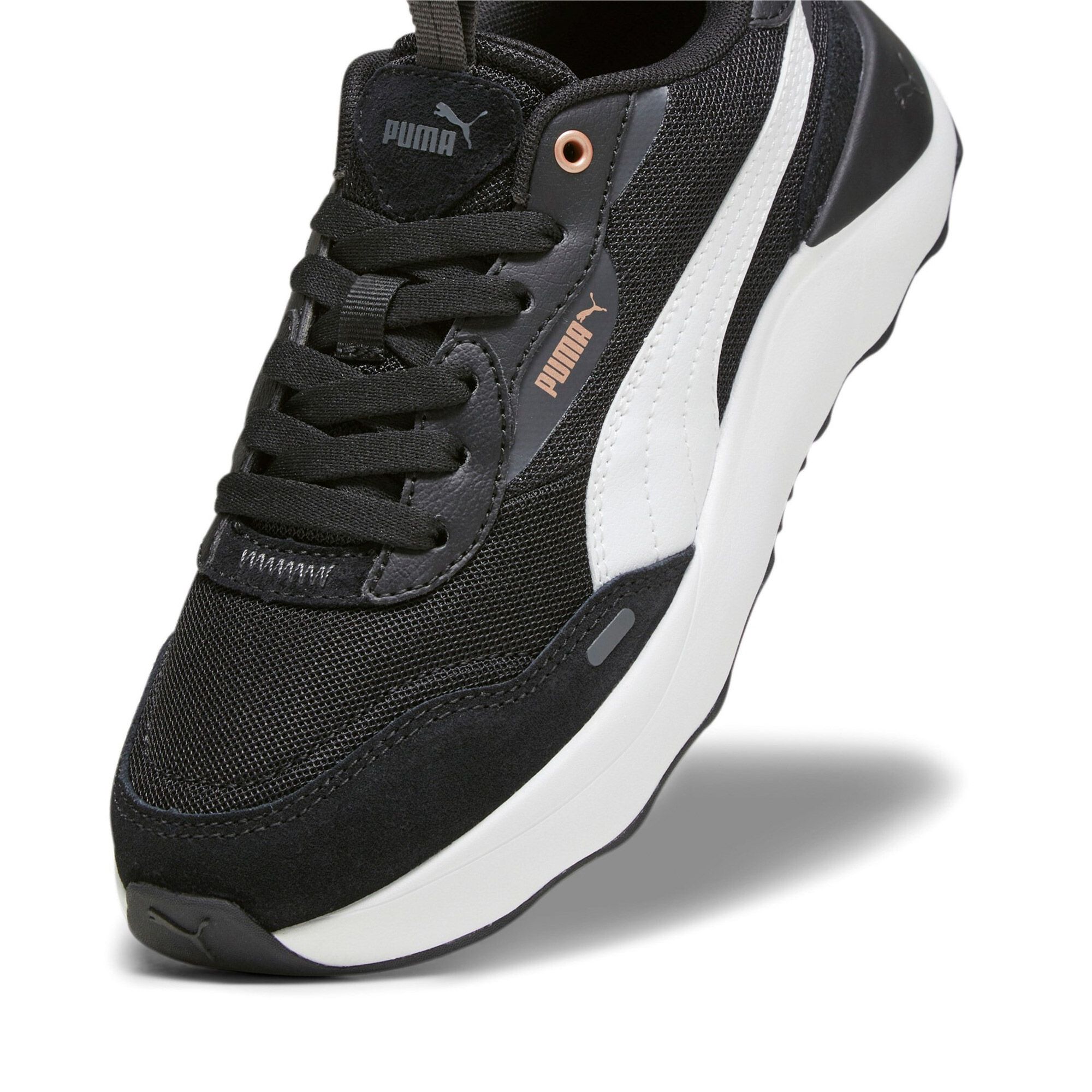 Puma Runtamed Platform Sneakers Dames