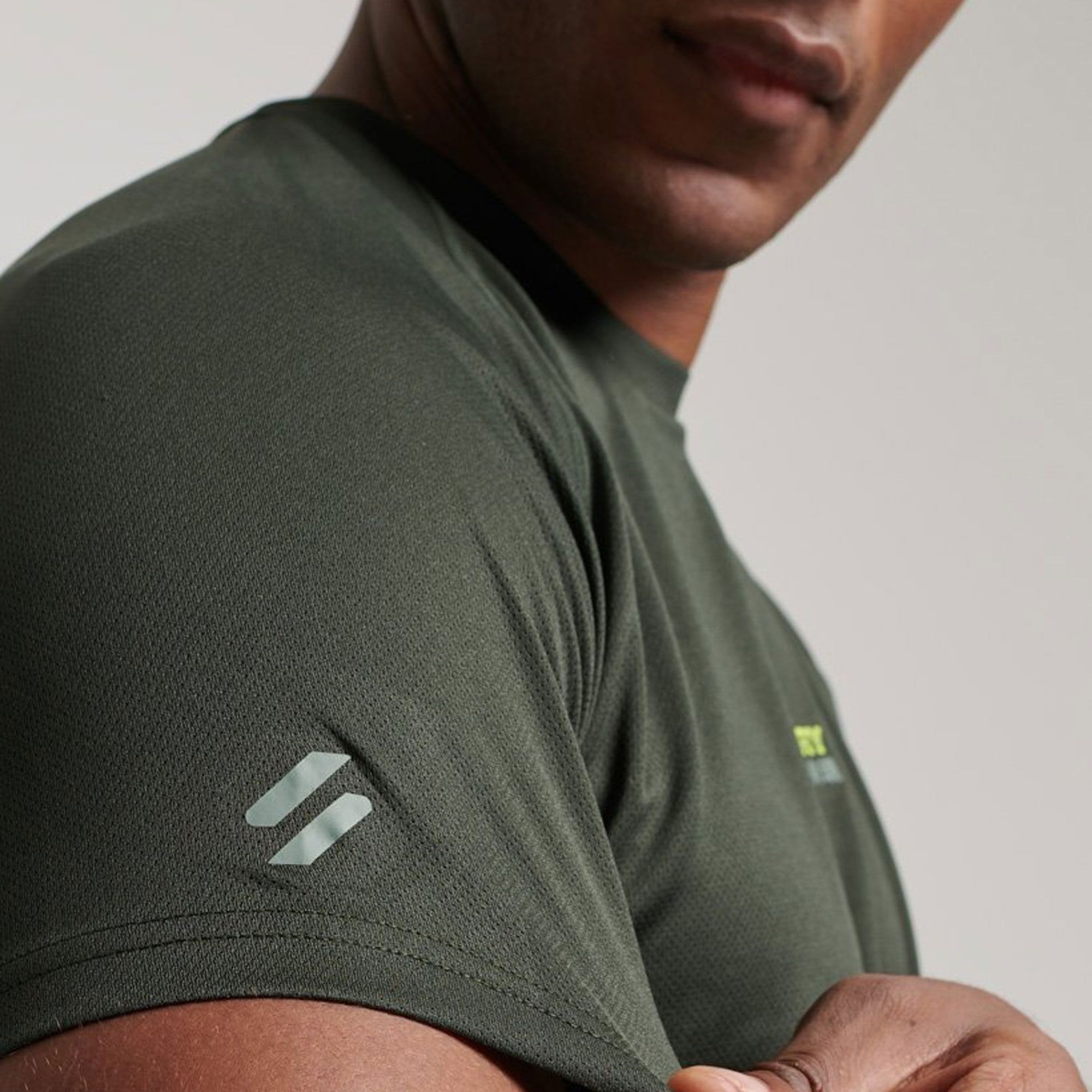 Superdry Train Active Shirt Herren