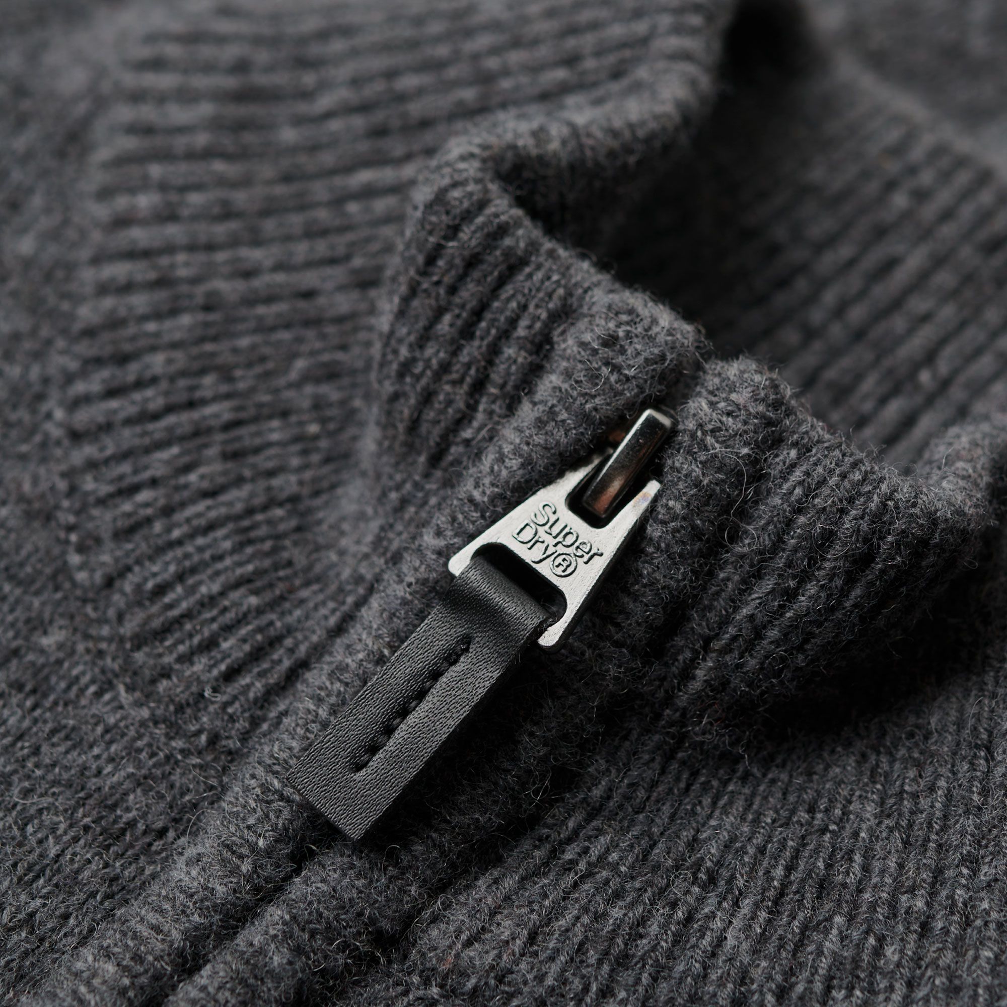 Superdry Essential Embroidered Knit Henley Trui Heren