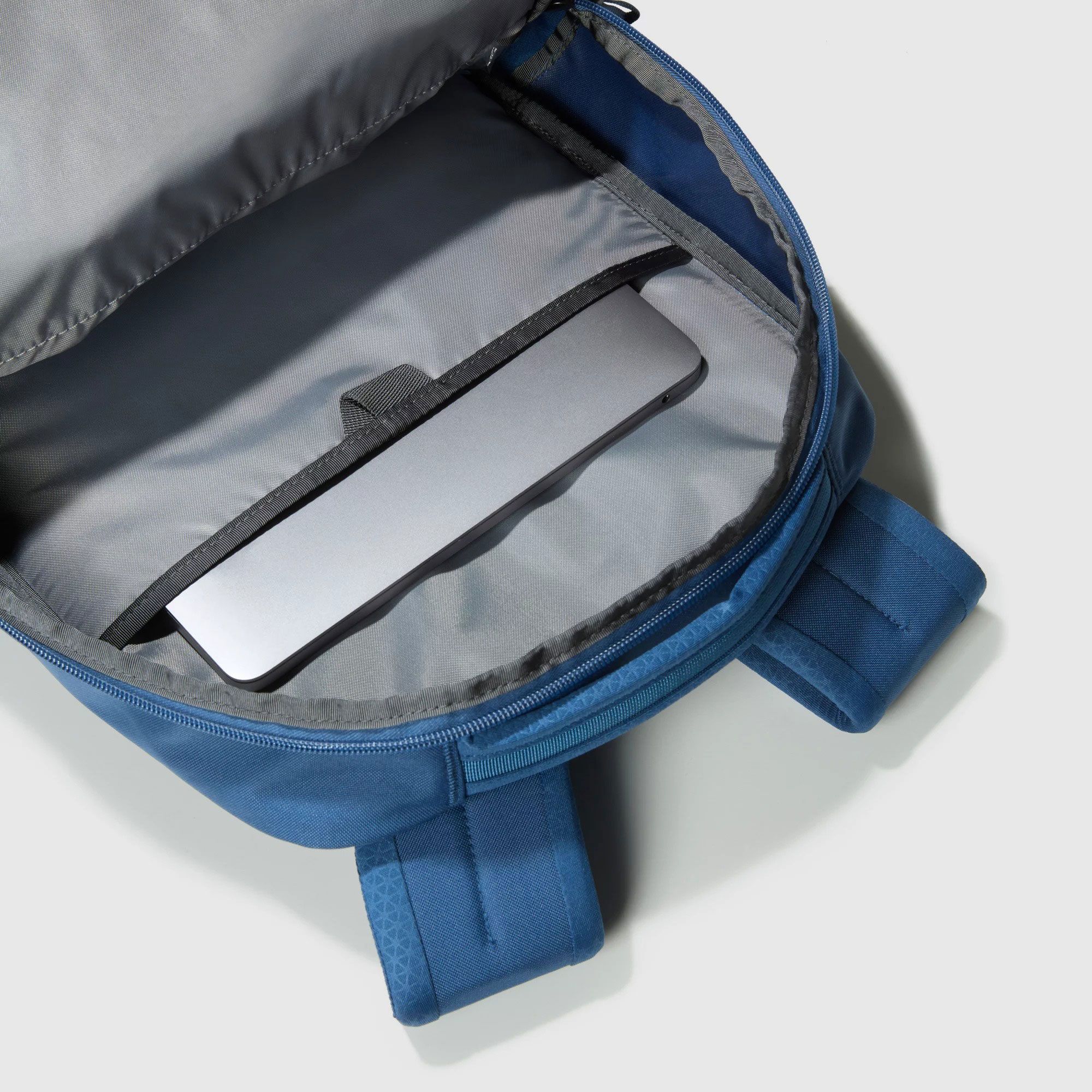 The North Face Vault Rugzak (26L)