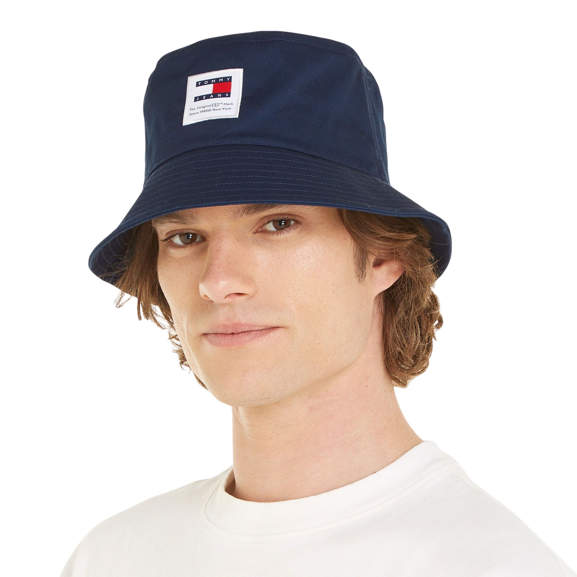 Tommy Hilfiger Jeans Modern Patch Bucket Hat Herren | Plutosport 