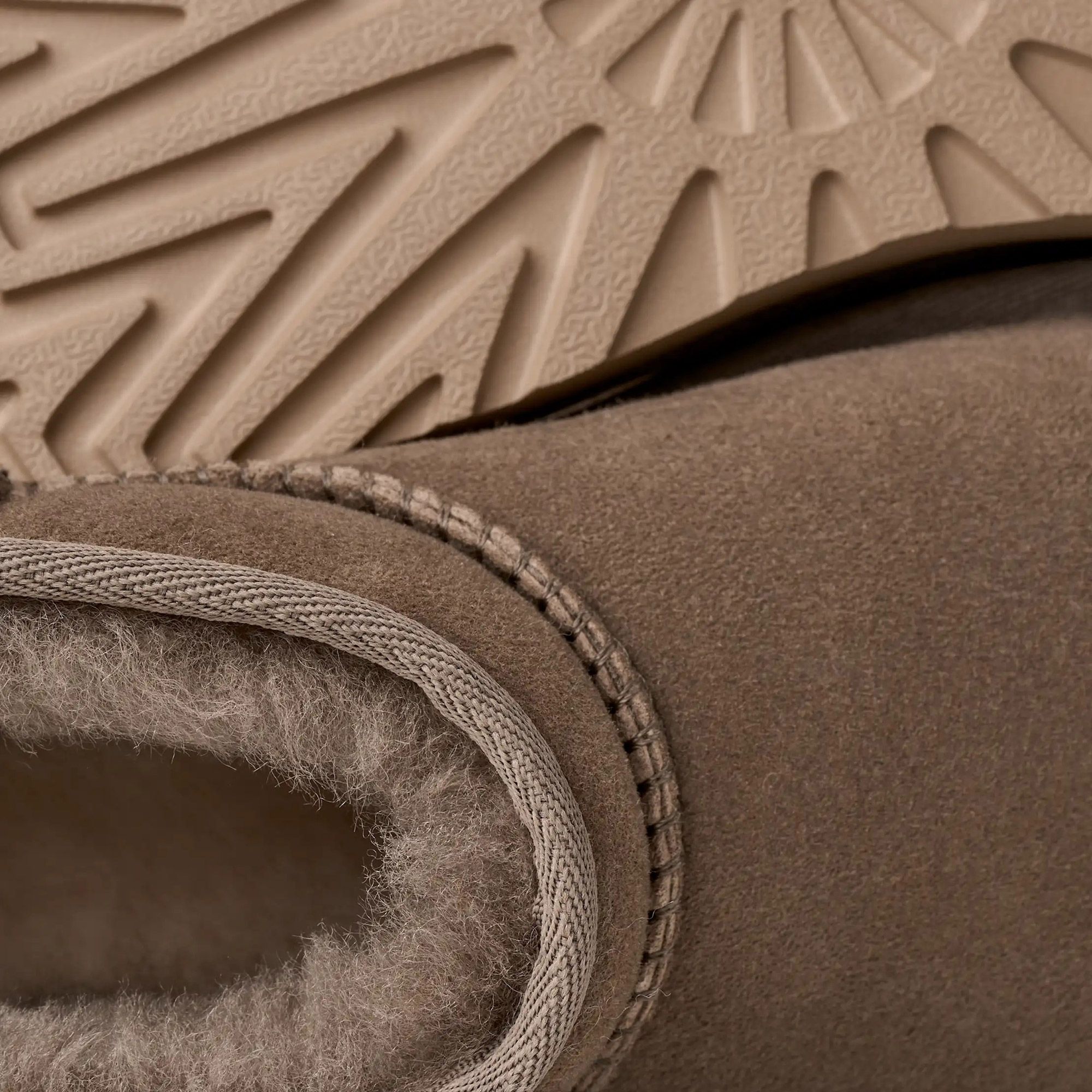 UGG Classic Ultra Mini Bottes Femmes