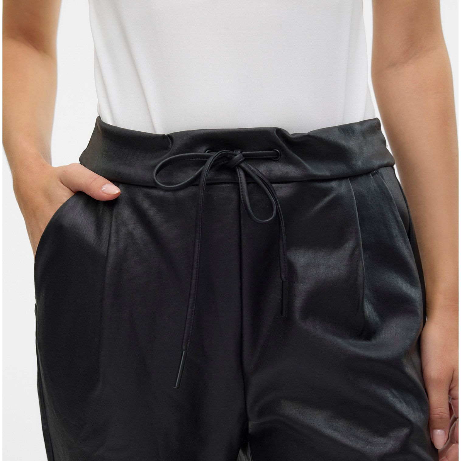 Vero Moda MW Loose String Coated Broek Dames