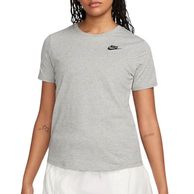 Nike-Sportswear-Club-Essentials-Shirt-Dames-2402021151